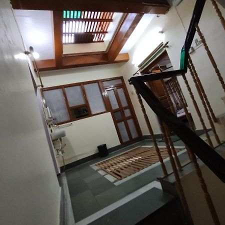 Heritage Homestay@Old City Near Ganges فاراناسي المظهر الخارجي الصورة