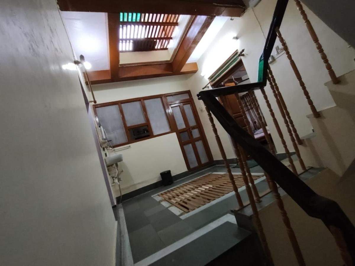 Heritage Homestay@Old City Near Ganges فاراناسي المظهر الخارجي الصورة