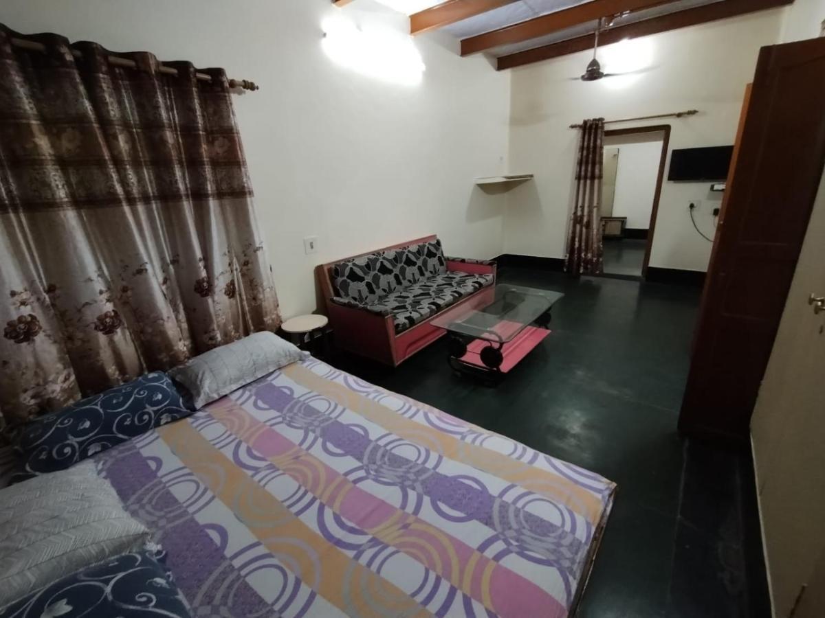 Heritage Homestay@Old City Near Ganges فاراناسي المظهر الخارجي الصورة