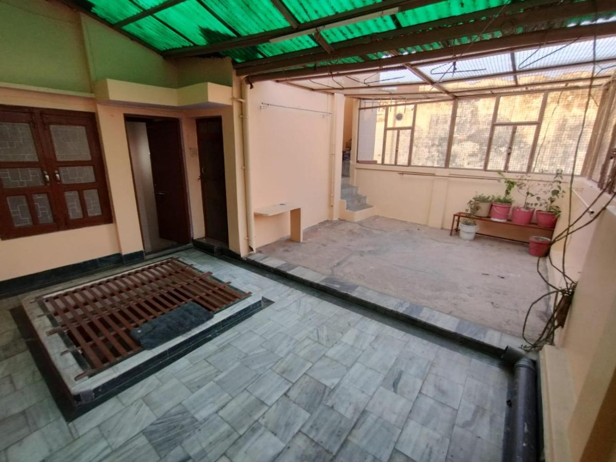 Heritage Homestay@Old City Near Ganges فاراناسي المظهر الخارجي الصورة