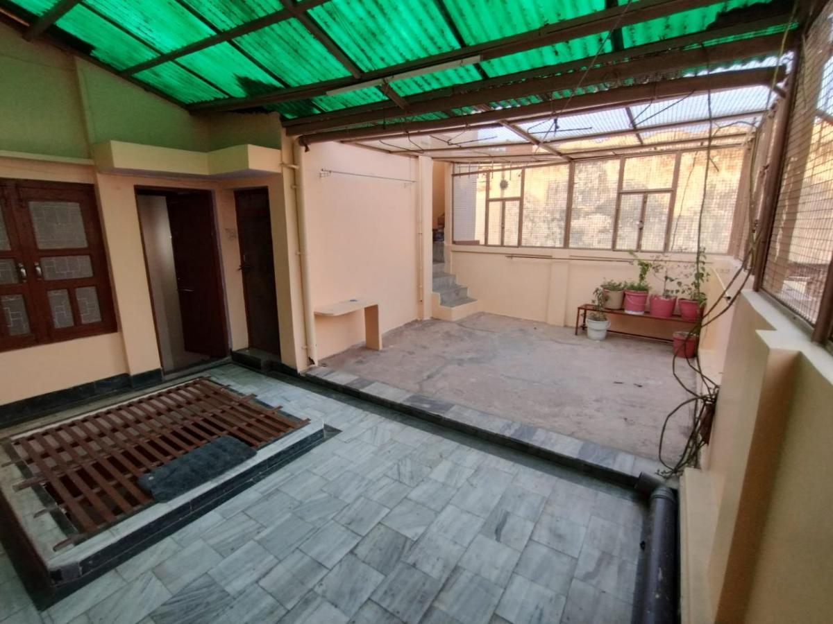 Heritage Homestay@Old City Near Ganges فاراناسي المظهر الخارجي الصورة