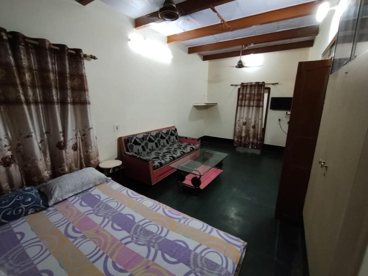 Heritage Homestay@Old City Near Ganges فاراناسي المظهر الخارجي الصورة